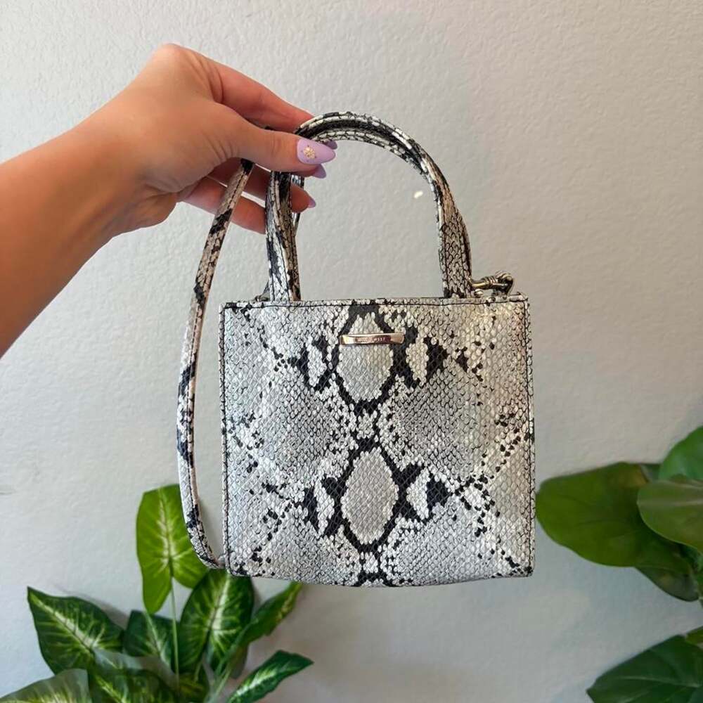 Nine West Mini White C 137